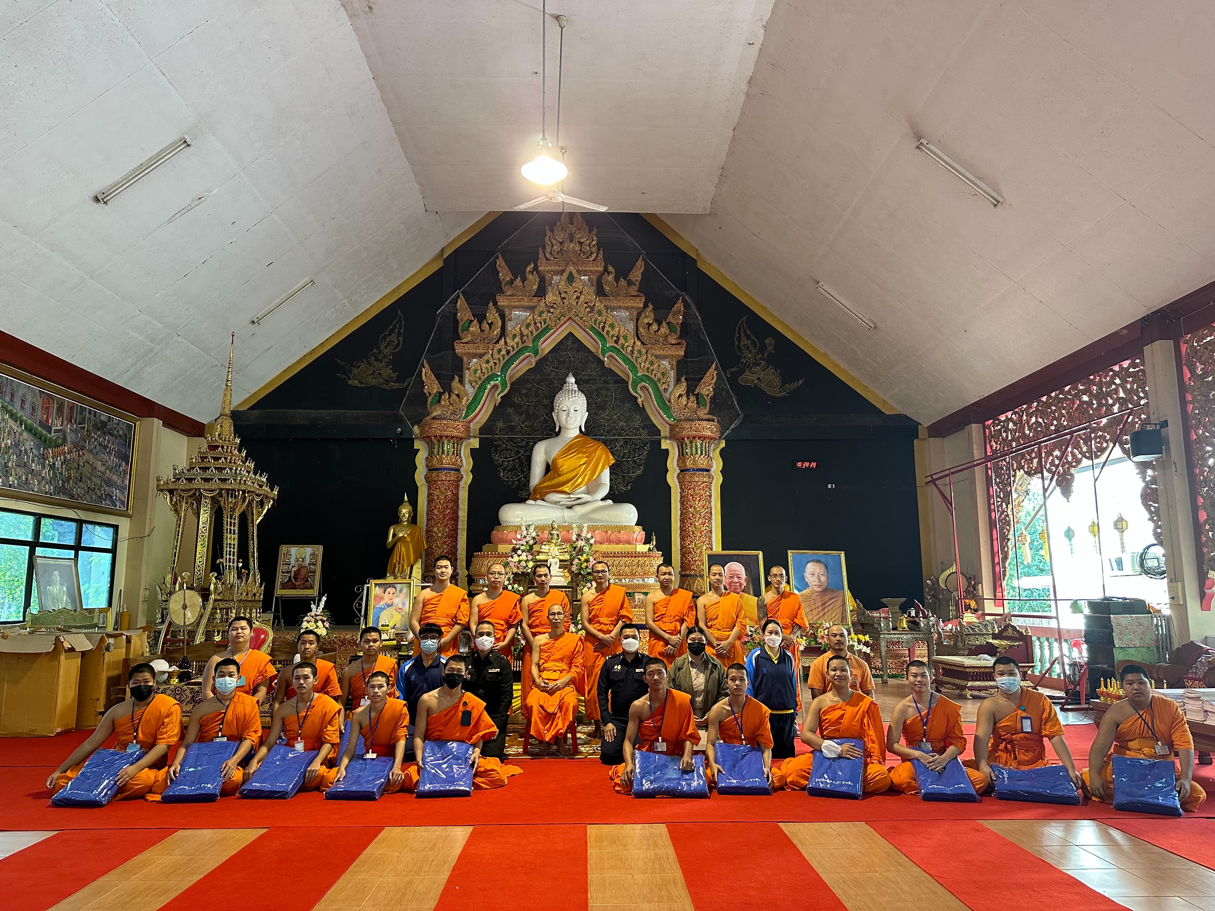 ศูนย์พัฒนาปิโตรเลียมภาคเหนือกรมการพลังงานทหาร ได้มอบผ้าห่มจำนวน100 ผืน
